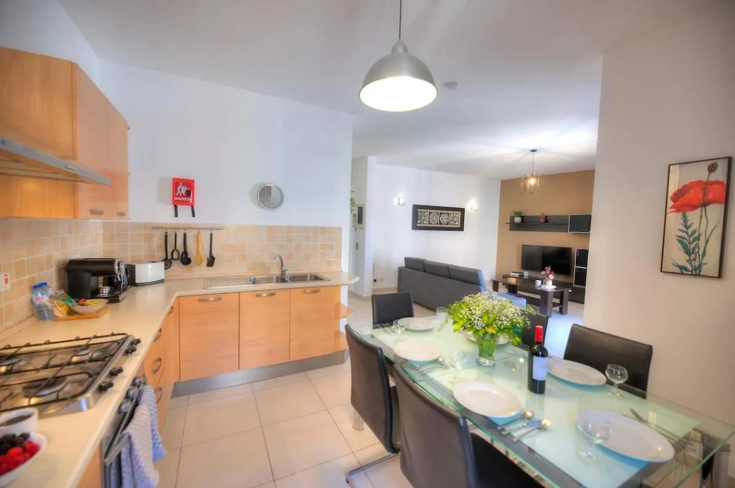 Apartment St Julians Lovely 3 Bedrooms By Homely Saint Julian's